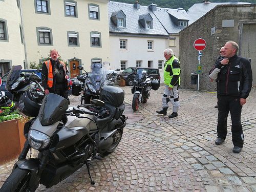 Ech-sur-Sûre vetrek bij het hotel